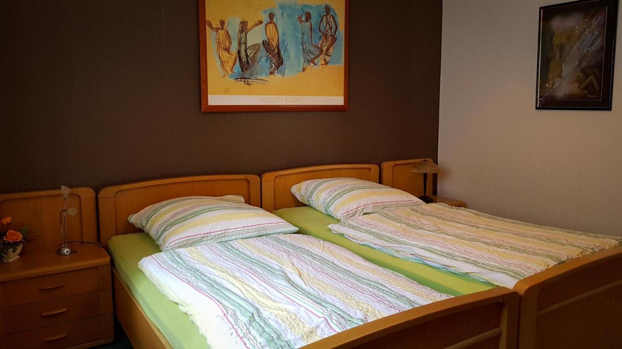 Ferienwohnung Reuscher, Trier-Newel Екстериор снимка