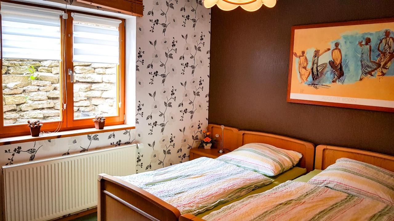 Ferienwohnung Reuscher, Trier-Newel Екстериор снимка
